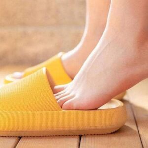 Universal Quick-drying Thickened Non-slip Sandals