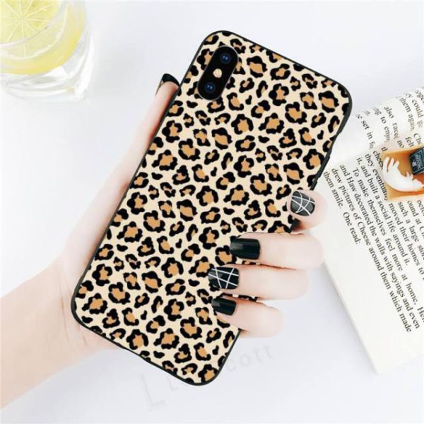 BRIGHT DIAMOND LEOPARD PRINT PHONE CASE