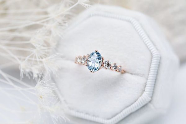 Oval Montana Sapphire Ring