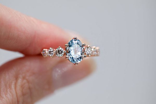 Oval Montana Sapphire Ring