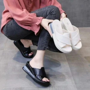 WOMEN‘S SUMMER COMFORTABLE LEATHER SANDALS