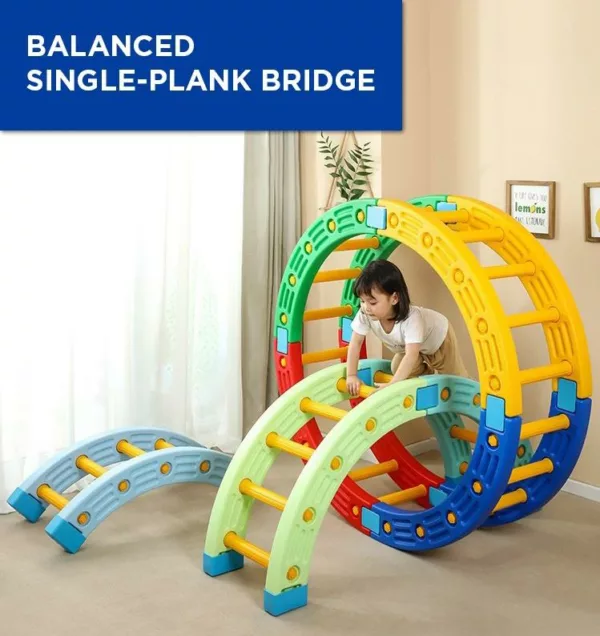 BALANCED SINGLE-PLANK BRIDGE