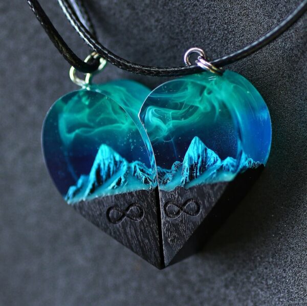 (🎄Early Christmas Sale🎄 - 40% OFF)Wood Resin Paired Heart Pendants Mountains