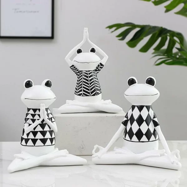 🎅🎄Christmas Sale---50% Off White Yoga/Meditation Frog🐸