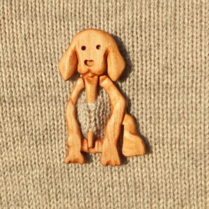 Brooch Pin With Wooden Animal Pattern (Sweater Clip)