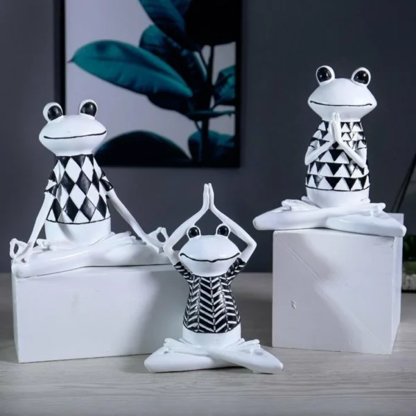 🎅🎄Christmas Sale---50% Off White Yoga/Meditation Frog🐸