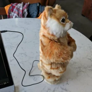 Dancing Cat Speaker - Robotic Moving Cat Dances To Your Music