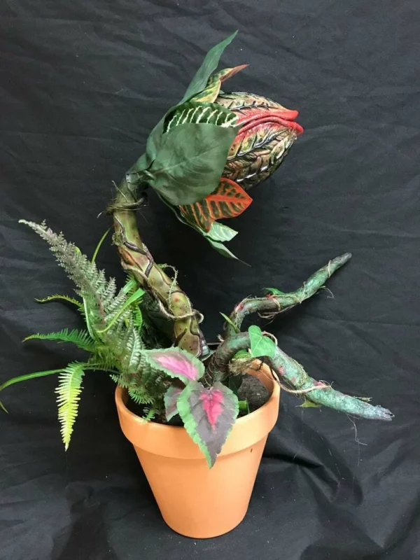 Audrey II / Piranha decoration