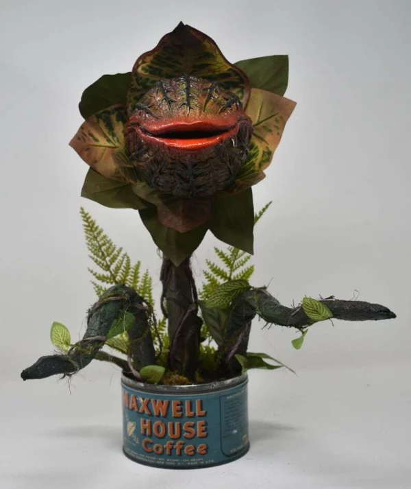 Audrey II / Piranha decoration