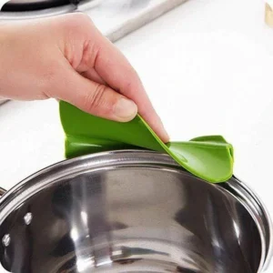 Anti-Spill Kitchenware Deflector