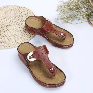 2022 Summer New Women's Metal Decor Feature Pattern Wedge Flip-Flops