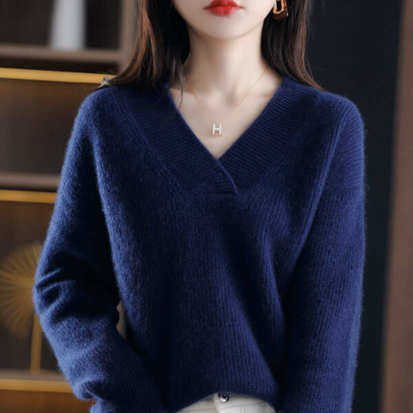 WOMEN'S V-NECK CASHMERE SWEATER