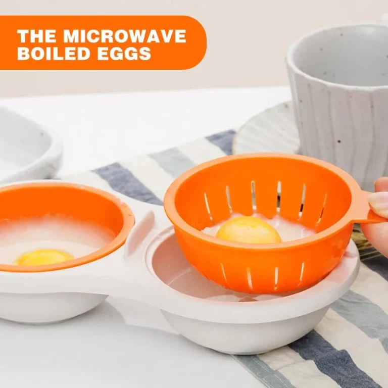 Portable egg cooker for microwave